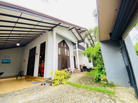 Exterior - 14 Perches Two-story House For Sale – Athurugiriya