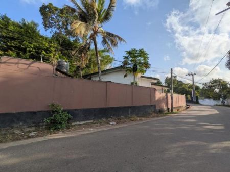 Exterior - 10.57 Perches House For Sale Malabe Mihindu Mawatha