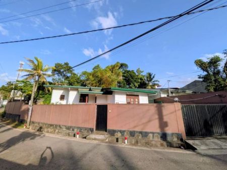 Exterior - 10.57 Perches House For Sale Malabe Mihindu Mawatha