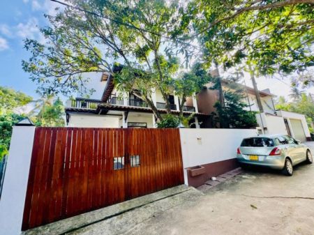 Exterior - Three-Storey Luxury House for Sale – Malabe