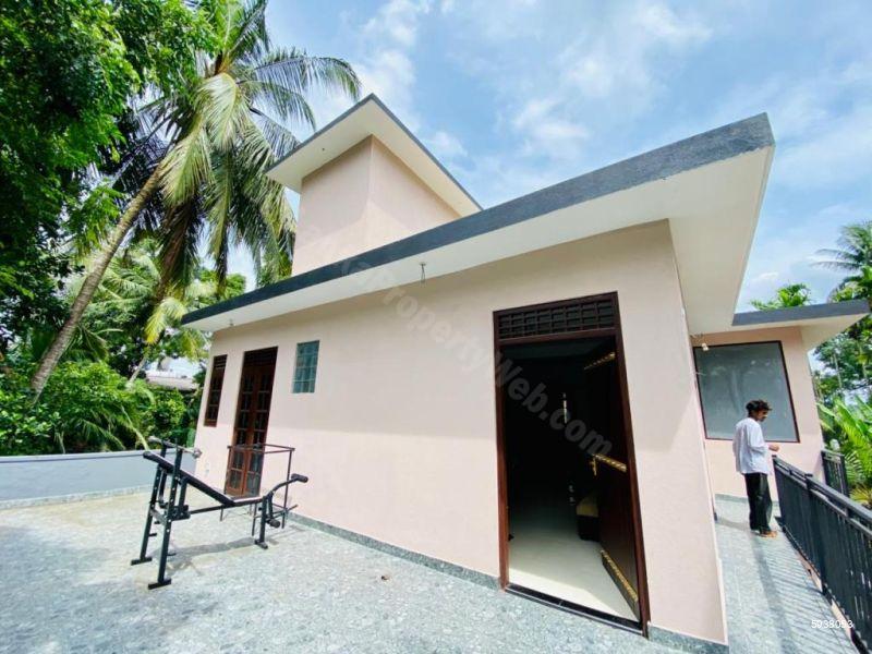 Exterior - House for sale in Malabe