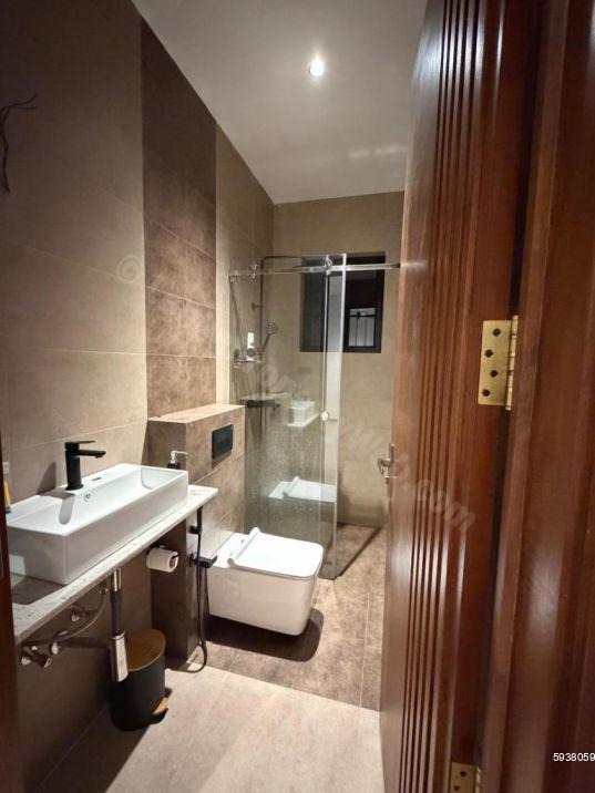 Bathroom - House for sale in Battaramulla
