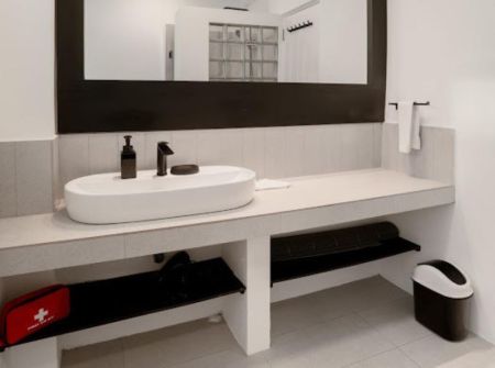 Bathroom - Colombo 6 | Marine Drive | Spacious | Stunning sea views | 3Bedroom | 495K
