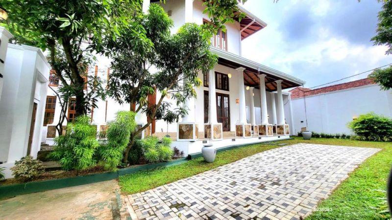 Exterior - House for sale in Nugegoda