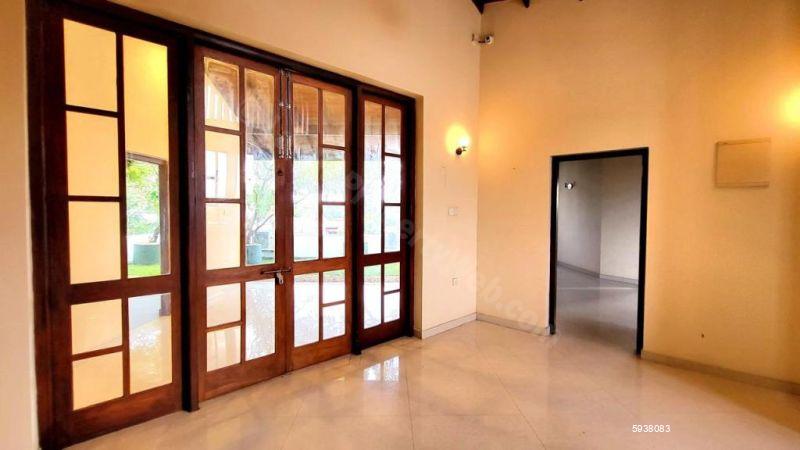 House for sale in Nugegoda
