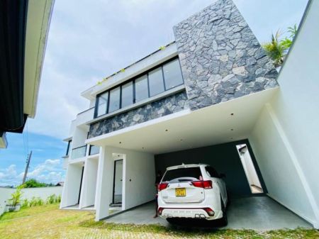 Exterior - Modern Luxury House for Sale – Thalahena, 