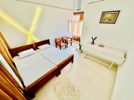 Bedroom -  High-Income Investment Opportunity – Fully Furnished 15-Room Hostel / Luxury Residence in Malabe 💼🏡