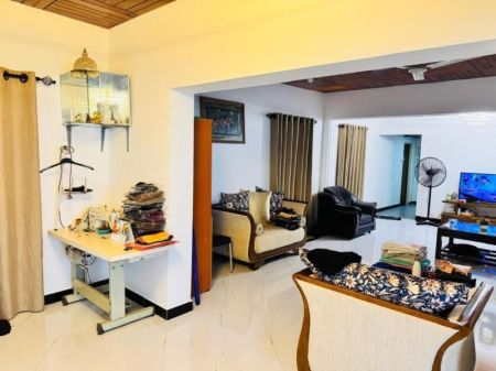 Living Room - 14 perch House for Sale in Malabe Town Just 200m to Malabe Town