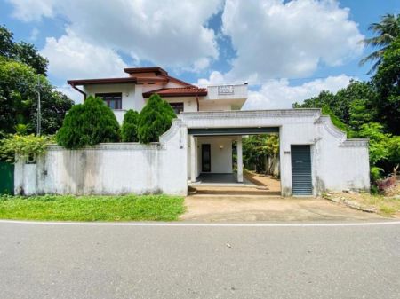 Exterior - Two-Storey House for Sale in Malabe