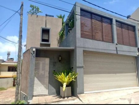 Exterior - Colombo 05 4 BR Luxury House For Sale 