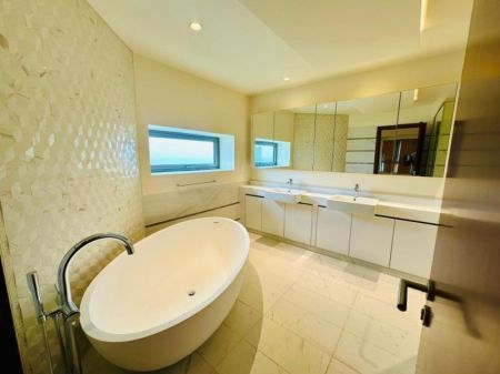 Bathroom - Cinnamon Life 5BR Presidential Suite Penthouse For Sale 
