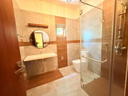 Bathroom - Luxury Brand New 4BR House for Sale – Tranquil Living in Thalawathugoda