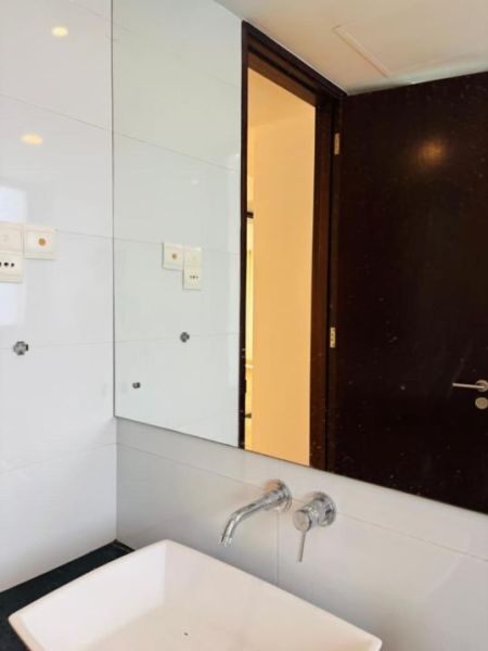 Bathroom - 2 Bedrooms Apartment for Rent in Emperor