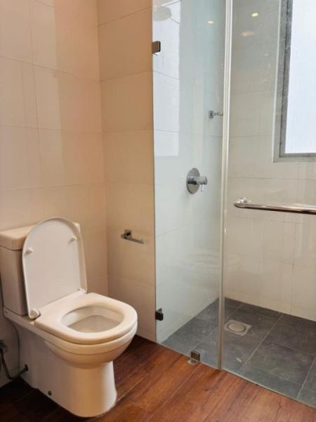 Bathroom - 2 Bedrooms Apartment for Rent in Emperor