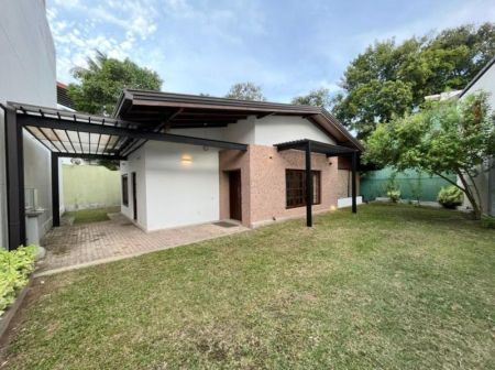 Exterior - (SR1541) Single Storey House for Rent in Thalawathugoda