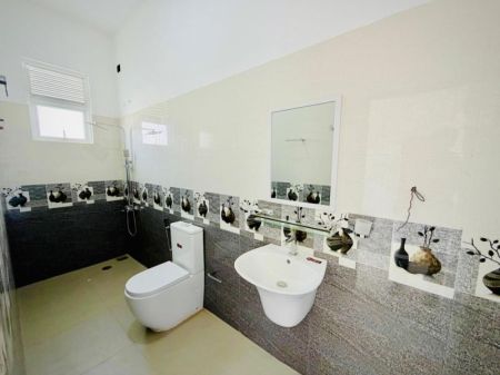 Bathroom - (SH1424) Brand New Luxury House for Sale in Dehiwala
