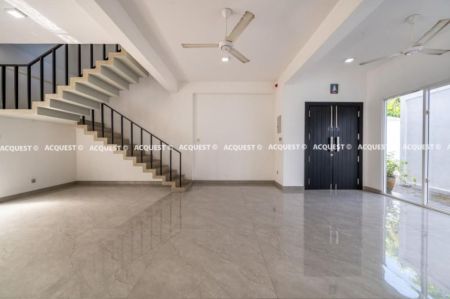 Living Room - House for Sale - Thalapathpitiya | LKR 65,000,000