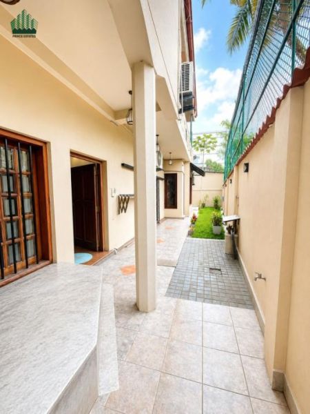 Exterior - ￭  Colombo 08 ￭ 07BR House For Rent ￭ (NK107784)