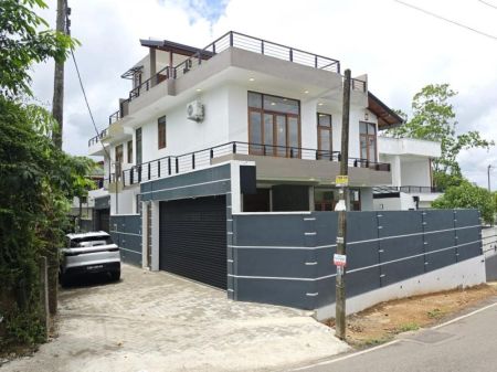 Exterior - Brand New Luxury 3 Story House For Sale In Piliyandala 