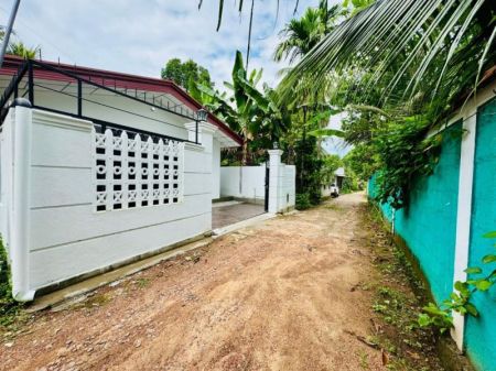 Exterior - (HH277) Modern Spacious House for Sale in Delgoda