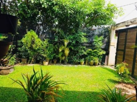 Exterior - (NR805) Fully Furnished House for Rent in Colombo 5