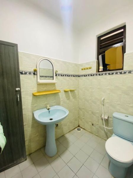 Bathroom - Colombo 06 Fully Furnished Apartment for Short-Term Rent. Property Code: (CSPL202)