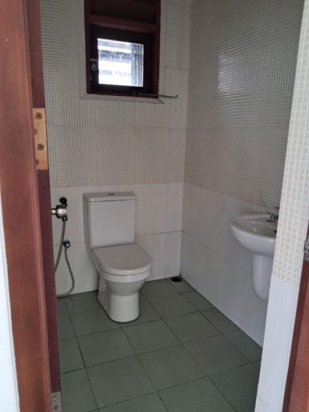 Bathroom - Wind Crest Residencies, Rajagiriya 03 Bedroom 10th Floor Apartment for Sale