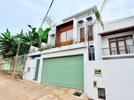 Exterior - Battaramulla Architecture-Designed Brand New House for Sale 