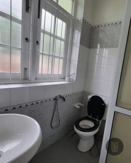 Bathroom - House for rent in Malabe 