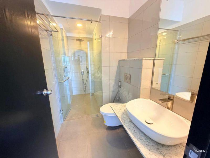 Bathroom - Apartment for sale in Rajagiriya
