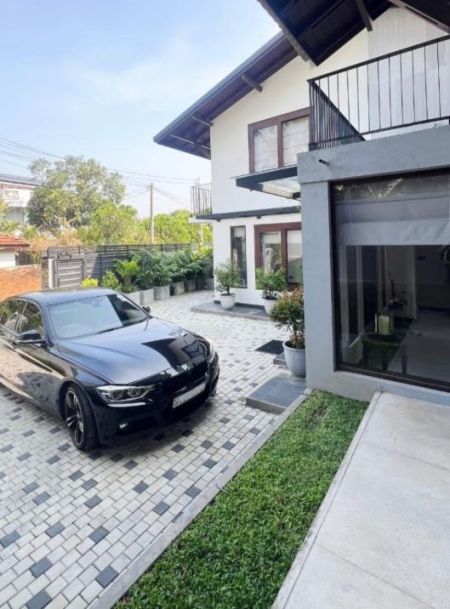 Exterior - House for rent in Battaramulla Pelawatta I 100m to OSC I Fully Furnished