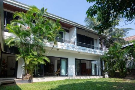 Exterior - Nawala Luxury House For Sale in Prime Location 