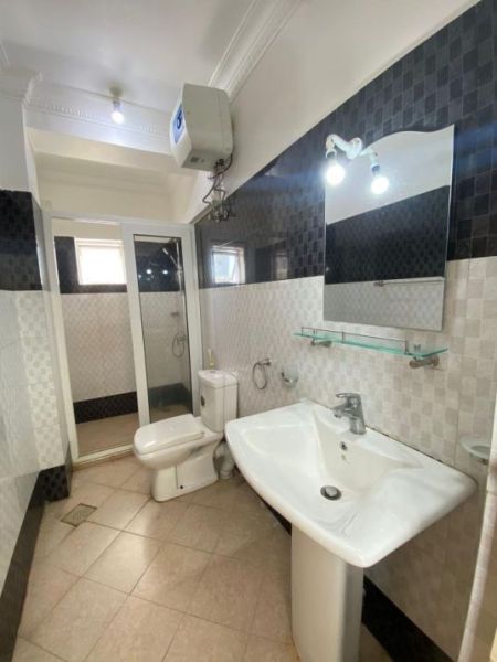 Bathroom - Colombo 05 Fully Furnished 3BHK Apartment Available for Long-Term Stay Property Code: CSMP502