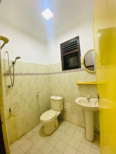 Bathroom - Colombo 06 Fully Furnished Apartment Offered for Long-Term Rental Property Code: CSPL202
