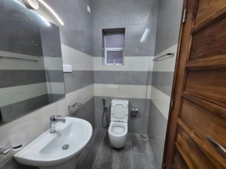Bathroom - Brand New 4 Bedroom Apartment for Sale | Spring Court, Wellawatte