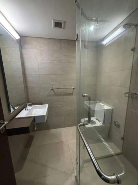 Bathroom -  447 Luna Tower - 02 Bedroom Furnished Apartment for Rent in Colombo 02 (A6436)