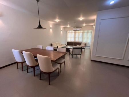 Dining room - Beautifully Renovated Colombo 03 Apartment
