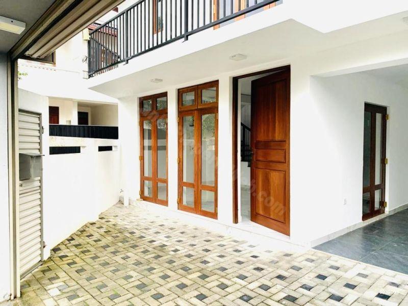Exterior - House for rent in Nugegoda