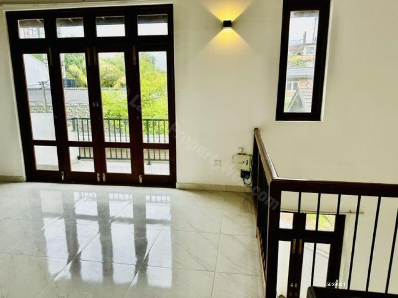 Living Room - Upstairs Living - House for rent in Nugegoda