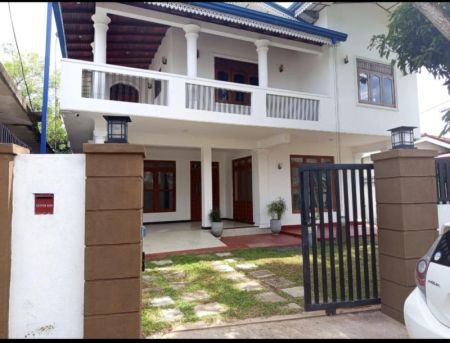 Exterior - 5 Bedroom Two-Storied House for Sale - Ja-Ela | LKR 43 Million (Negotiable) (EM1009)