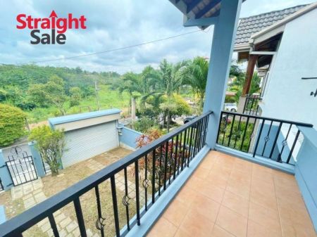 Exterior - Spacious 4-Bed Home in a Peaceful Gated Community in Rajagiriya [HS 01]