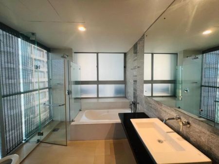 Bathroom - Apartment For Rent - Emperor  (02 Bed, Furnished)