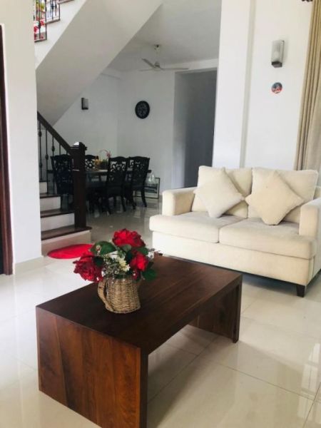 Living Room - (DH516) Solar Powered Two Storey House for Sale in Moratuwa, Gorakana