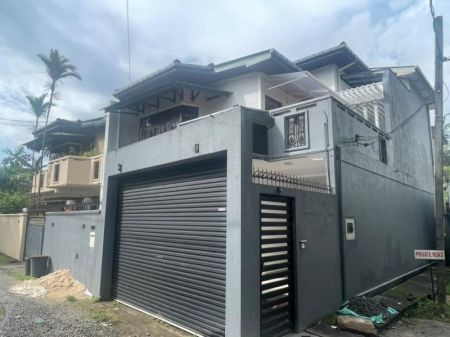 Exterior - (SR1017) Two Storey House for Rent in Battaramulla Koswatta
