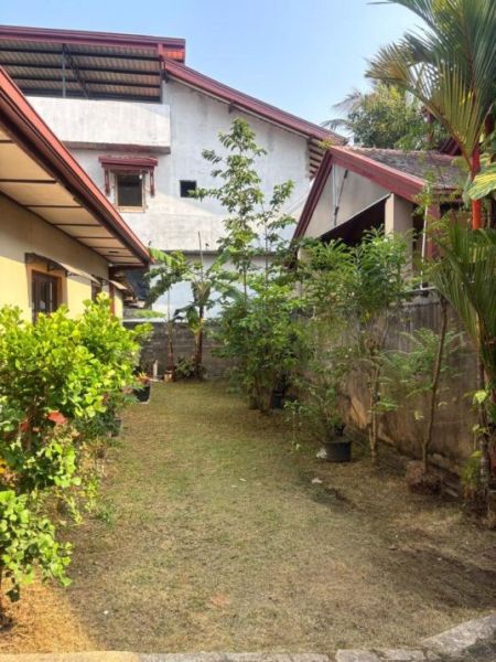 Exterior - (BH62) Fully Furnished House for Sale in Wattala