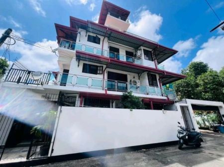 Exterior - Luxury house for sale in Colombo 5