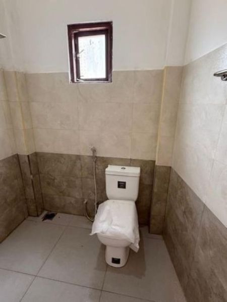 Bathroom - (PR1033) Two Storey House for Rent in Attidiya, Dehiwala