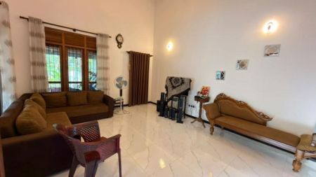 Living Room - (DH1348) Fully Furnished Single Storey House for Sale in Padukka