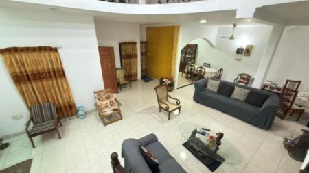 Living Room - (DH915) House with Commercial Shop Spaces for Sale in Pannipitiya