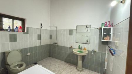 Bathroom - (DH915) House with Commercial Shop Spaces for Sale in Pannipitiya